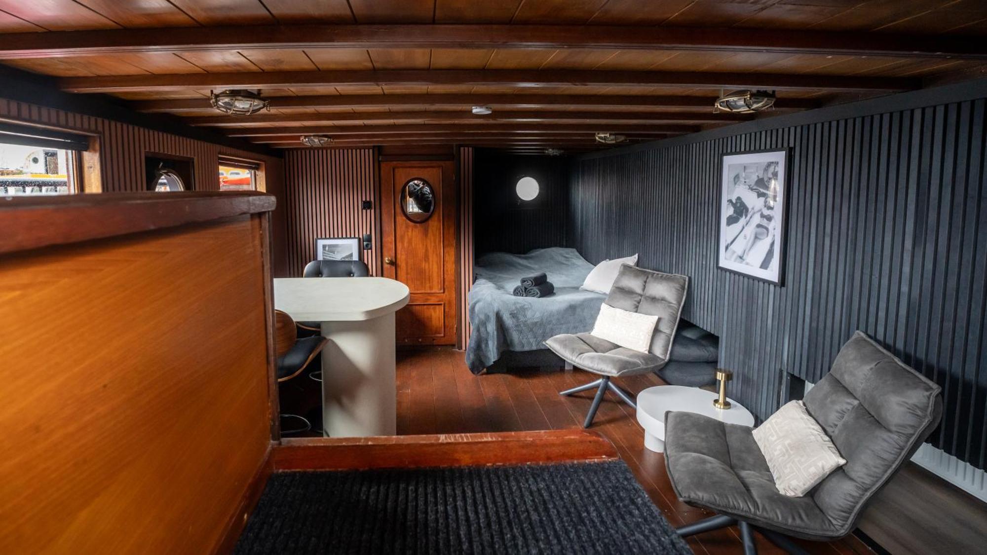 Houseboat-Amsterdam-Classic ภายนอก รูปภาพ