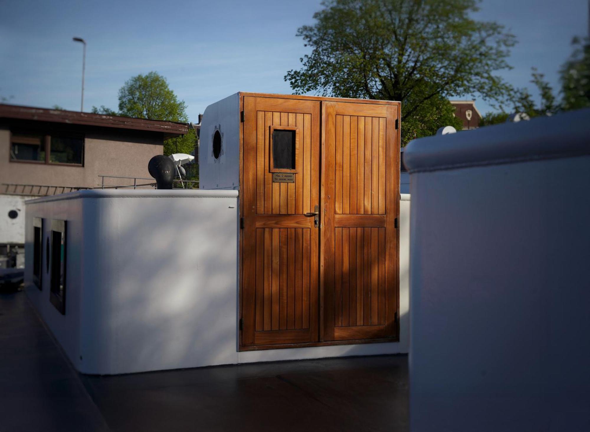 Houseboat-Amsterdam-Classic ภายนอก รูปภาพ